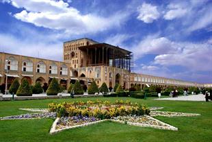 (Ali Qapu Palace (Esfahan